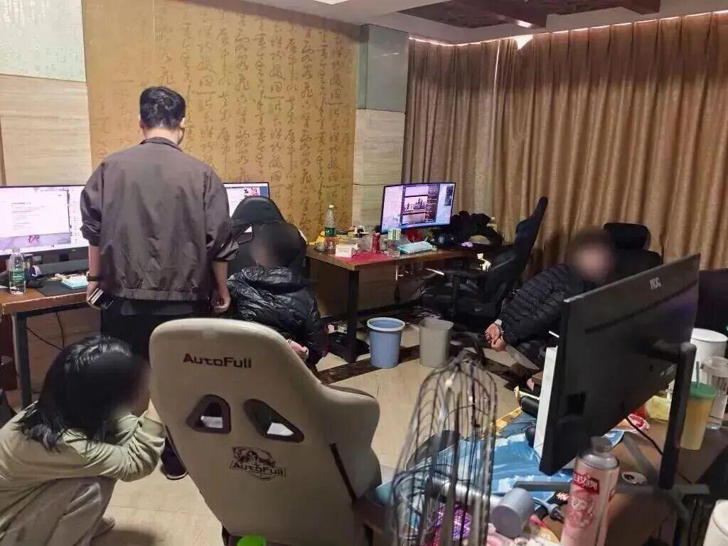 乐鱼体育app下载-12人卖出1.8亿单，国内最大的Steam黑产浮出水面